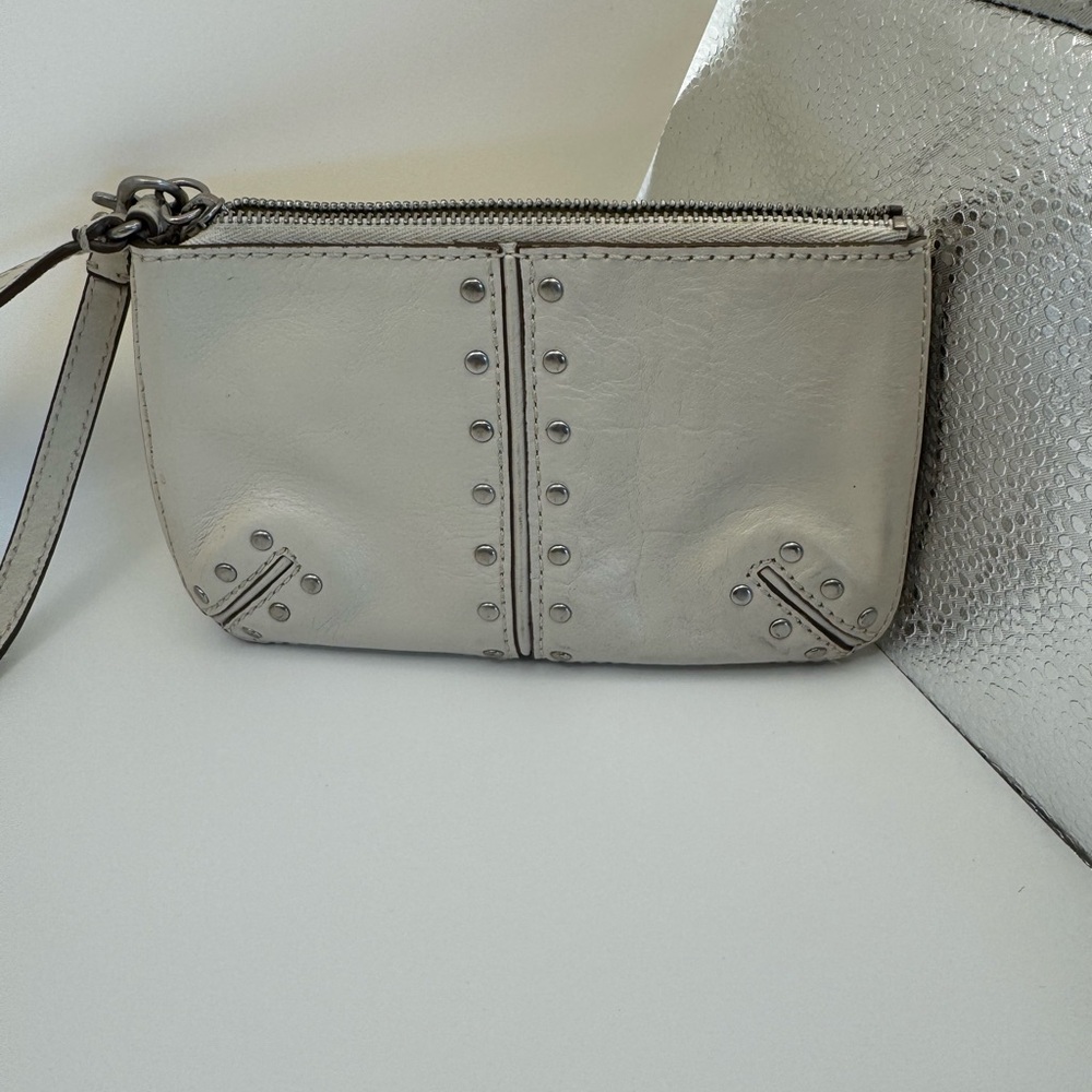 Elegant Michael Kors Cream & Silver Clutch Bag
